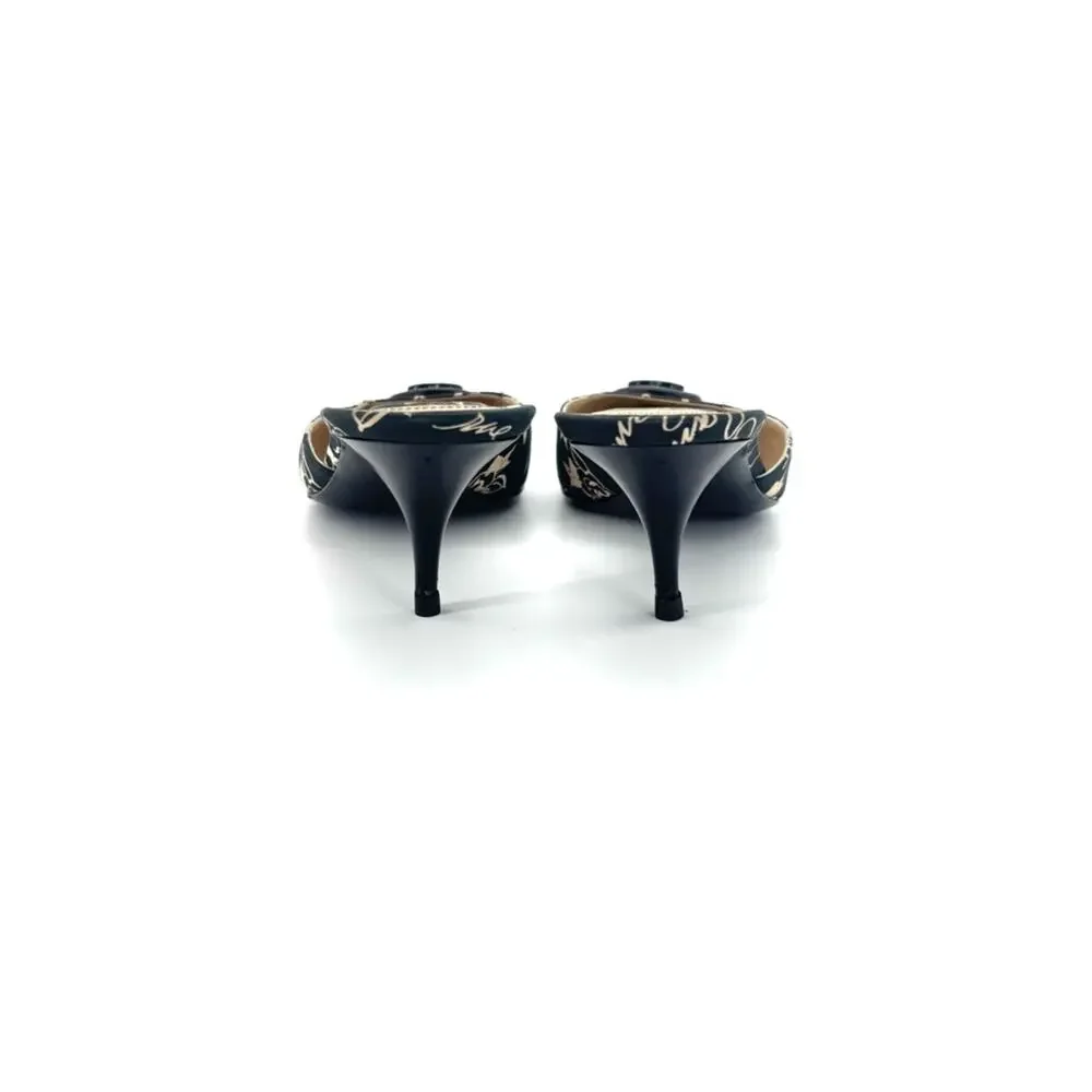 Vintage Chanel 2006 Script Floral CC Logo Kitten Heel Pointed Toe Mules 39.5